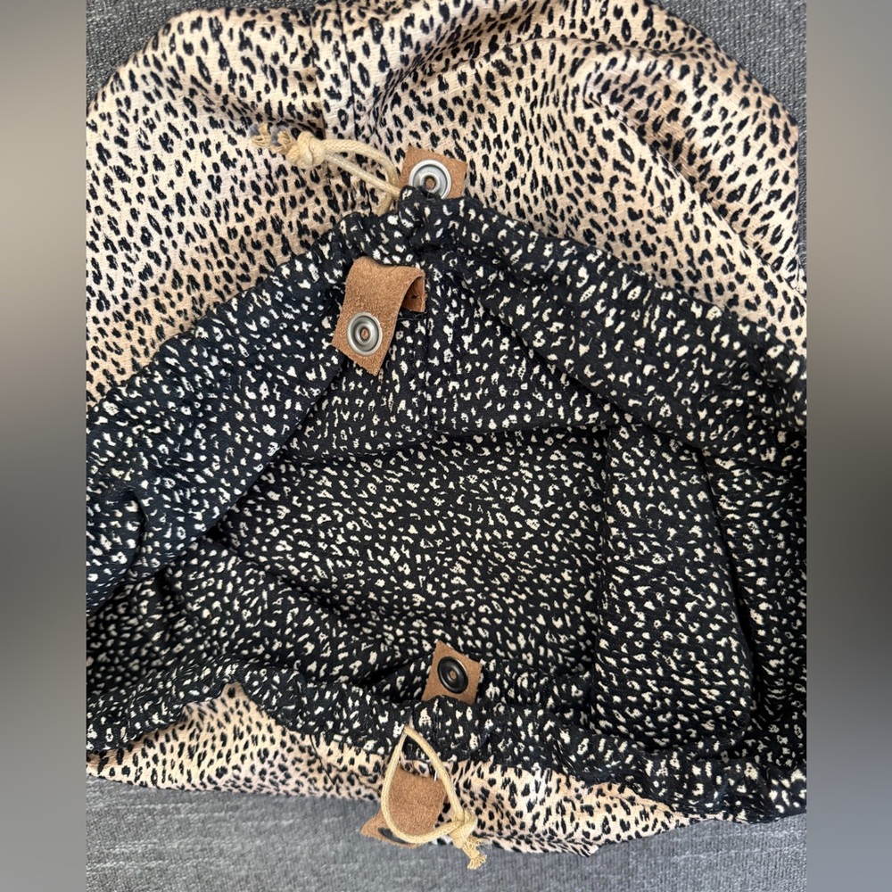 Upcycled YSL raffia tote. Custom Woven Bag with Real Leather Braided details. - Picture 9 of 15
